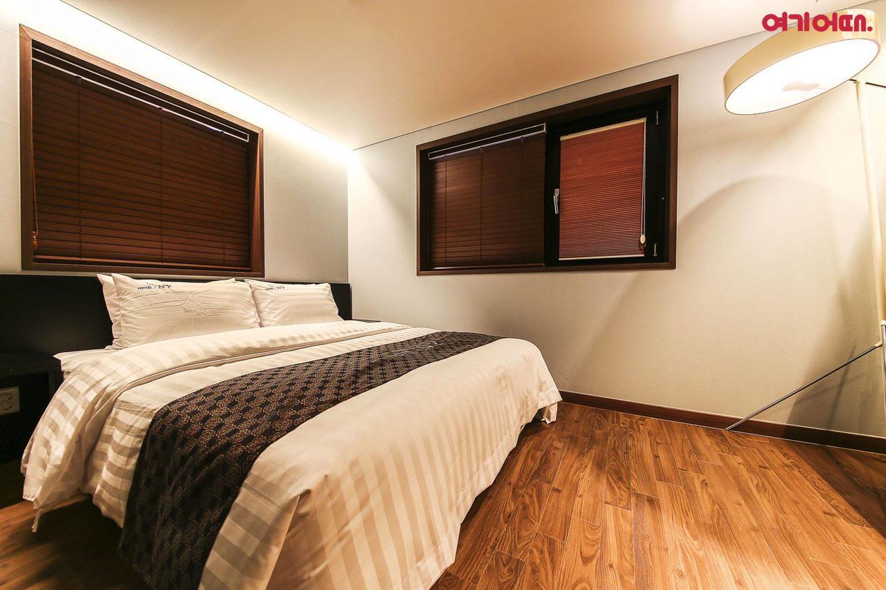 New York Hotel Сеул Экстерьер фото
