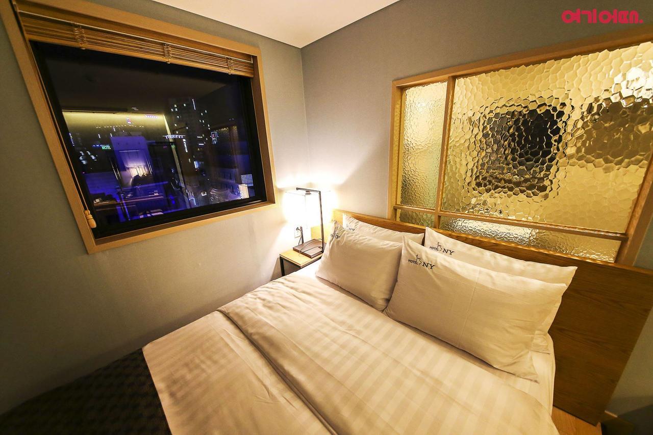 New York Hotel Сеул Экстерьер фото