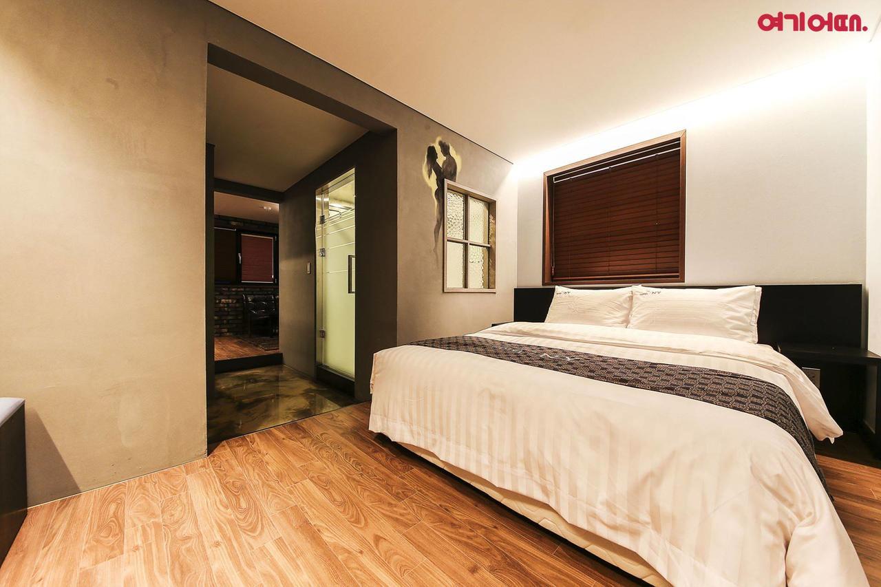 New York Hotel Сеул Экстерьер фото