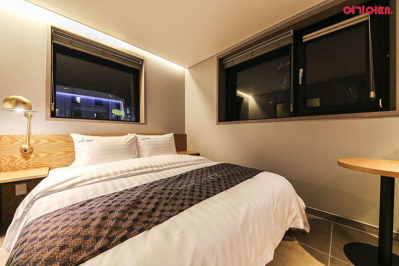 New York Hotel Сеул Экстерьер фото