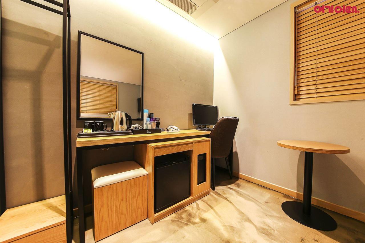 New York Hotel Сеул Экстерьер фото