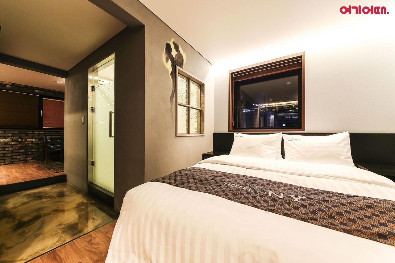 New York Hotel Сеул Экстерьер фото